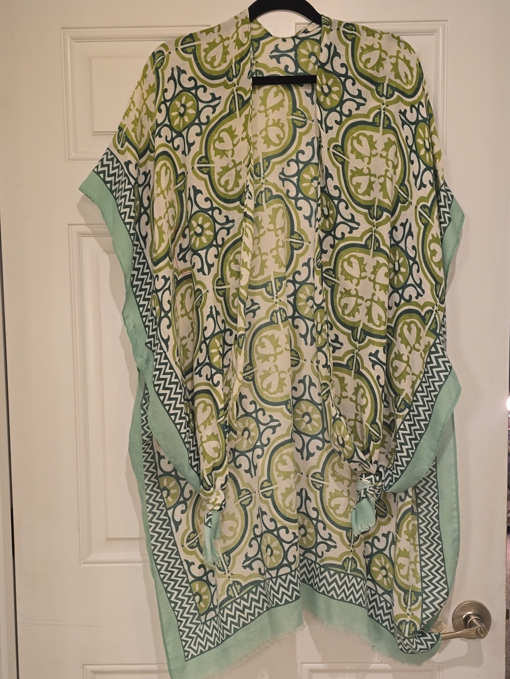 Lightweight Green Patterned Women's Kimono Cover-Up